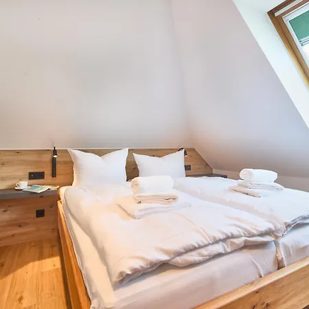 Apartment Haus Oasis 18 *
